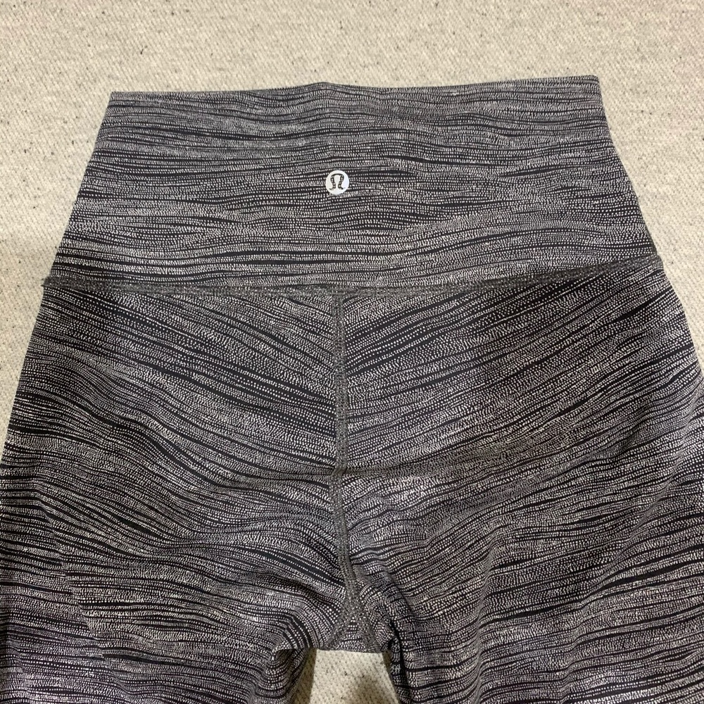 Lululemon leggings - Picture 3 of 3